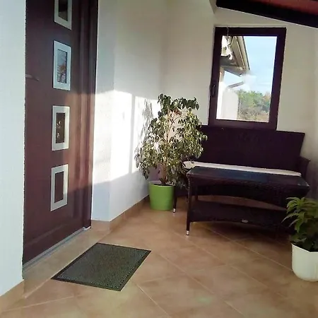 Apartman Kata Buje